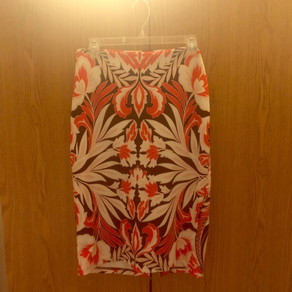 New York & Co. Flower Patterned Pencil Skirt